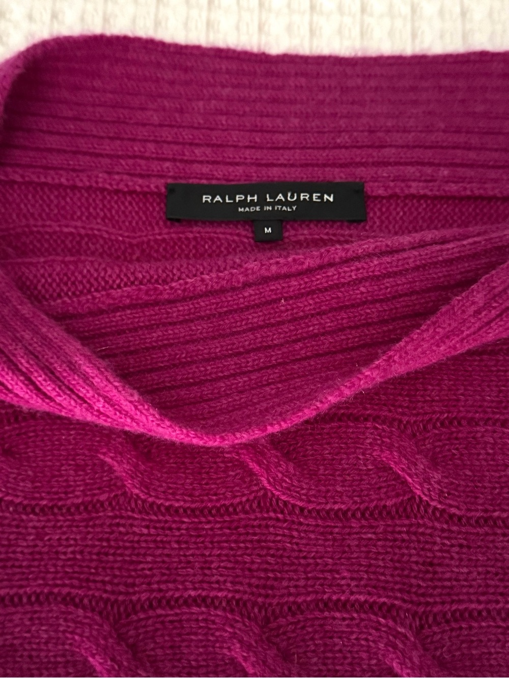 Ralph Lauren Black Label 100% Cashmere Cable Knit Sweater / Magenta / Size M